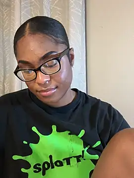 Snapshot of CandyLuxxxx chatting on 03/23/25, 03:54 CandyLuxxxx online show from 03/23/25, 03:54