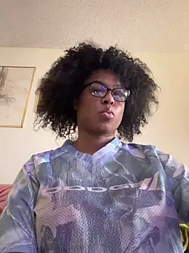 Snapshot of CandyLuxxxx chatting on 03/23/26, 08:46 CandyLuxxxx online show from 03/23/26, 08:46