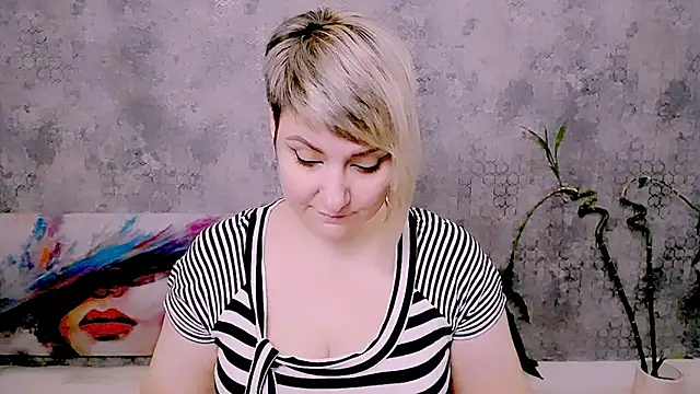 Djullia online show from 06/08/26, 06:14