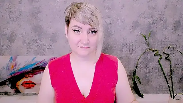 Djullia online show from 06/19/26, 06:07