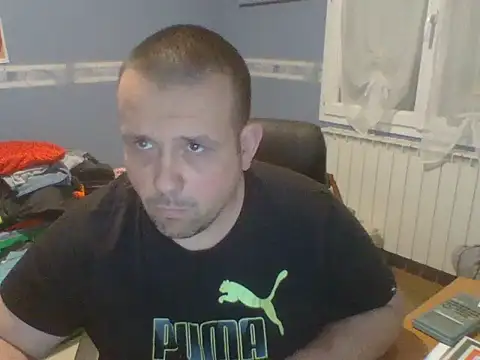 manubm03 online show from 02/03/26, 04:23