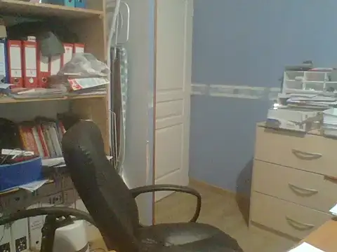 manubm03 online show from 05/17/26, 06:22