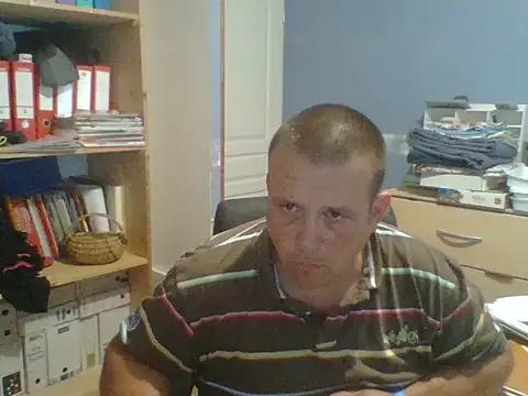 manubm03 online show from 06/14/26, 04:31