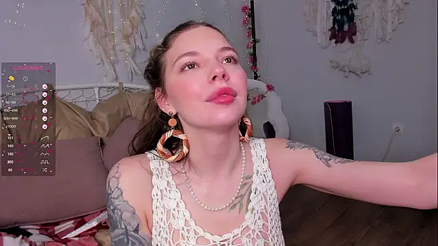 Snapshot of Kiralotus chatting on 02/20/26, 05:26 Kiralotus online show from 02/20/26, 05:26