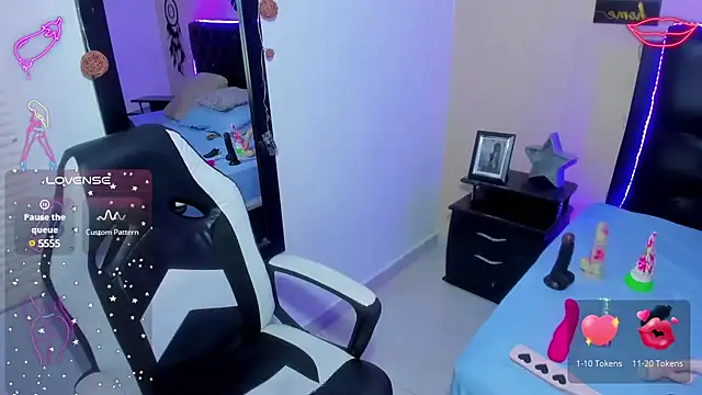 mila katts online show from 01/22/25, 09:02