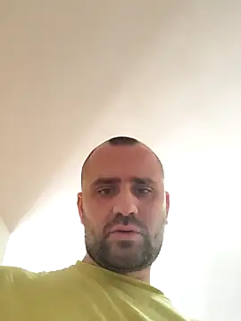 Snapshot of Govora chatting on 01/11/25, 11:56 Govora online show from 01/11/25, 11:56