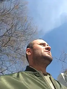 Snapshot of Govora chatting on 03/06/25, 09:03 Govora online show from 03/06/25, 09:03