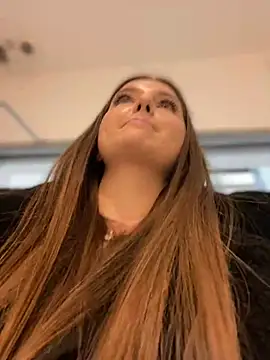 KrisMagnoly online show from 12/29/24, 06:05