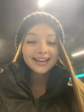 KrisMagnoly online show from 02/07/25, 05:07