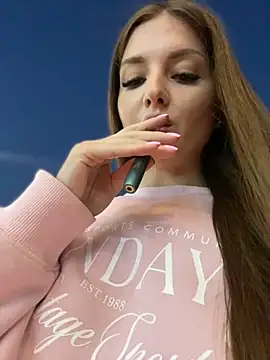 KrisMagnoly online show from 09/08/25, 05:23