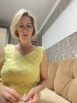 sensualEmilia online show from 06/10/26, 06:29