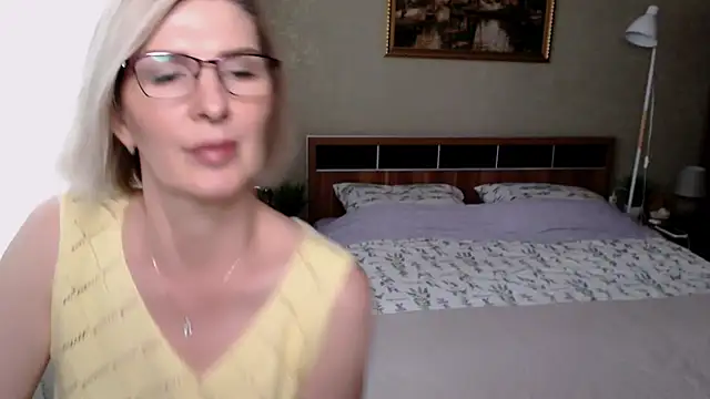 sensualEmilia online show from 06/23/26, 11:19
