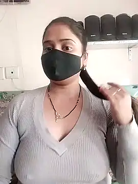 Snapshot of Janhvi_Bhabhi chatting on 01/26/25, 10:45 Janhvi Bhabhi online show from 01/26/25, 10:45