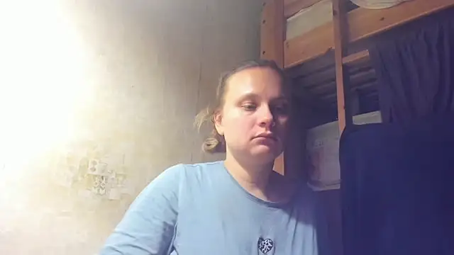 Snapshot of FrumCake chatting on 12/15/24, 01:46 FrumCake online show from 12/15/24, 01:46