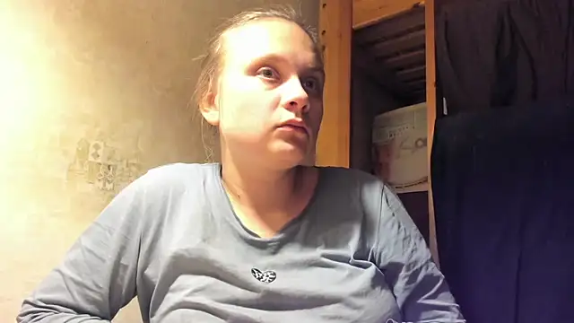 Snapshot of FrumCake chatting on 01/14/25, 01:26 FrumCake online show from 01/14/25, 01:26