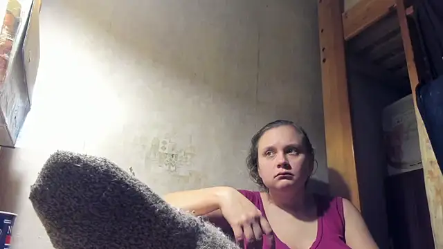 Snapshot of FrumCake chatting on 03/04/25, 11:00 FrumCake online show from 03/04/25, 11:00