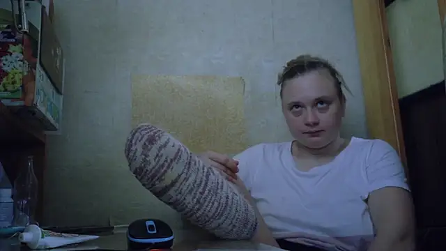 Snapshot of FrumCake chatting on 03/23/26, 07:34 FrumCake online show from 03/23/26, 07:34