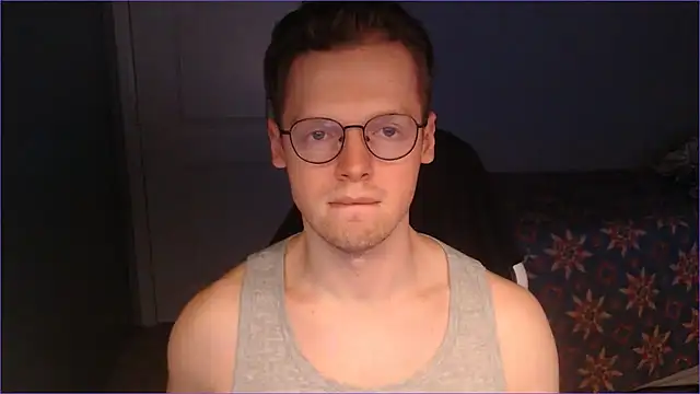 Snapshot of doloresman chatting on 10/09/25, 04:10 doloresman online show from 10/09/25, 04:10