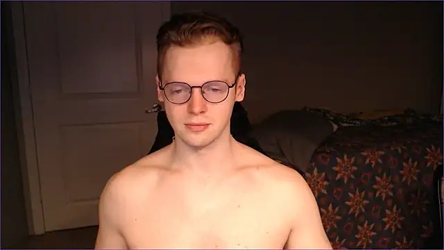 Snapshot of doloresman chatting on 01/18/26, 12:58 doloresman online show from 01/18/26, 12:58