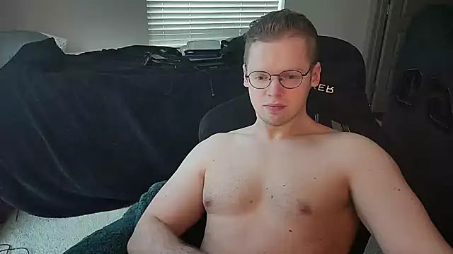 Snapshot of doloresman chatting on 05/16/26, 06:28 doloresman online show from 05/16/26, 06:28