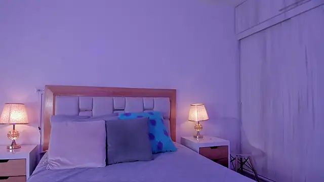 mia hank online show from 04/29/26, 11:36