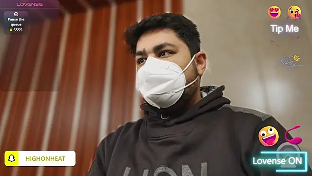 Snapshot of A4h_odin1 chatting on 12/17/25, 09:04 A4h odin1 online show from 12/17/25, 09:04