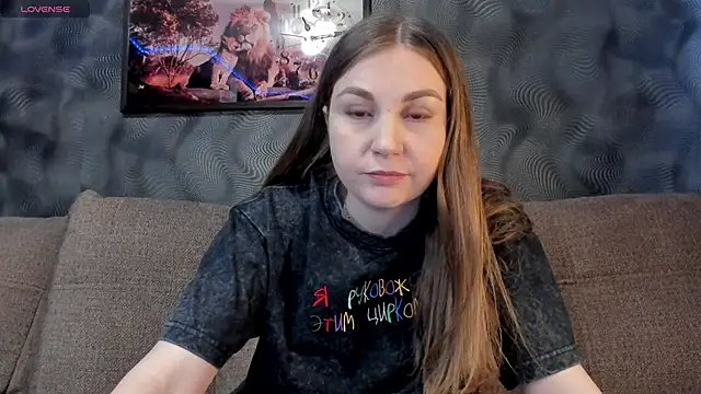 Snapshot of CassieMils chatting on 02/22/25, 08:18 CassieMils online show from 02/22/25, 08:18