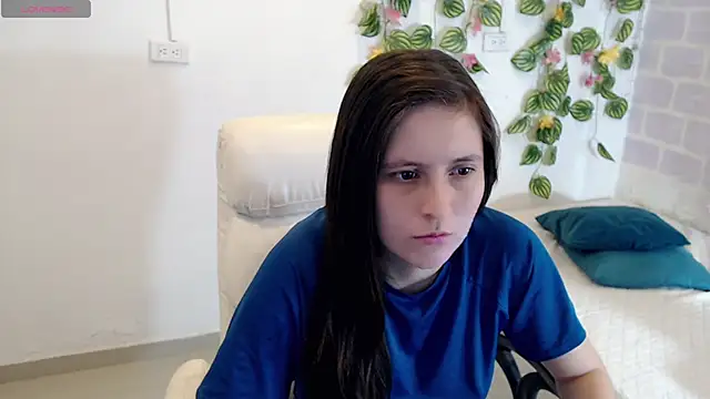 tania sweet   online show from 11/21/25, 03:11