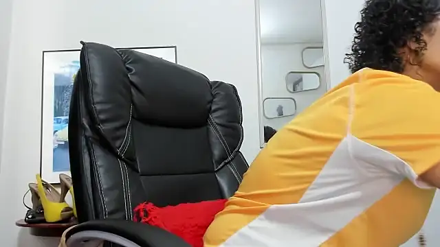 Aries Mature online show from 11/30/25, 06:45