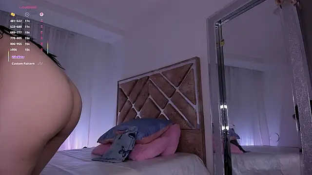 GoddessLinda04 online show from 03/14/26, 11:54