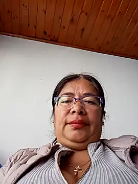 Snapshot of __valentina18 chatting on 12/18/24, 01:02   valentina18 online show from 12/18/24, 01:02