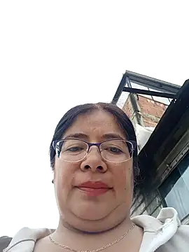 Snapshot of __valentina18 chatting on 01/03/25, 01:14   valentina18 online show from 01/03/25, 01:14