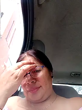 Snapshot of __valentina18 chatting on 01/03/25, 04:16   valentina18 online show from 01/03/25, 04:16