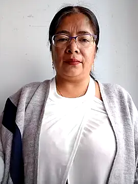 Snapshot of __valentina18 chatting on 01/09/25, 01:13   valentina18 online show from 01/09/25, 01:13