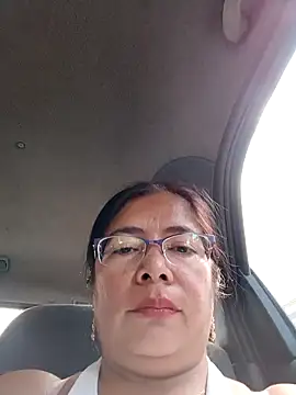 Snapshot of __valentina18 chatting on 01/09/25, 04:17   valentina18 online show from 01/09/25, 04:17