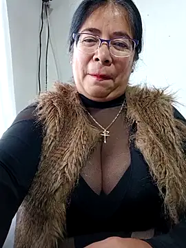 Snapshot of __valentina18 chatting on 03/02/25, 01:05   valentina18 online show from 03/02/25, 01:05