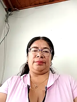 Snapshot of __valentina18 chatting on 09/09/25, 01:10   valentina18 online show from 09/09/25, 01:10
