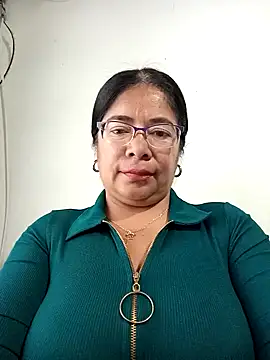 Snapshot of __valentina18 chatting on 09/12/25, 01:00   valentina18 online show from 09/12/25, 01:00