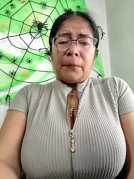 Snapshot of __valentina18 chatting on 10/07/25, 01:08   valentina18 online show from 10/07/25, 01:08
