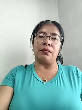 Snapshot of __valentina18 chatting on 11/18/25, 07:18 valentina18 online show from 11/18/25, 07:18