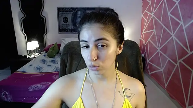 Snapshot of valentina_angel chatting on 11/26/25, 03:18 valentina angel online show from 11/26/25, 03:18