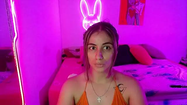 Snapshot of valentina_angel chatting on 05/07/26, 11:43 valentina angel online show from 05/07/26, 11:43