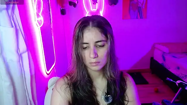 Snapshot of valentina_angel chatting on 06/13/26, 03:15 valentina angel online show from 06/13/26, 03:15