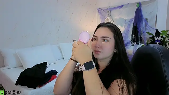 ava blue online show from 10/20/25, 07:47