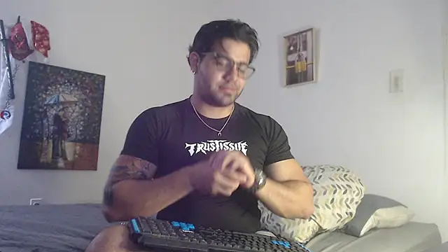 Snapshot of _Coddygold_ chatting on 12/27/24, 12:34  Coddygold  online show from 12/27/24, 12:34