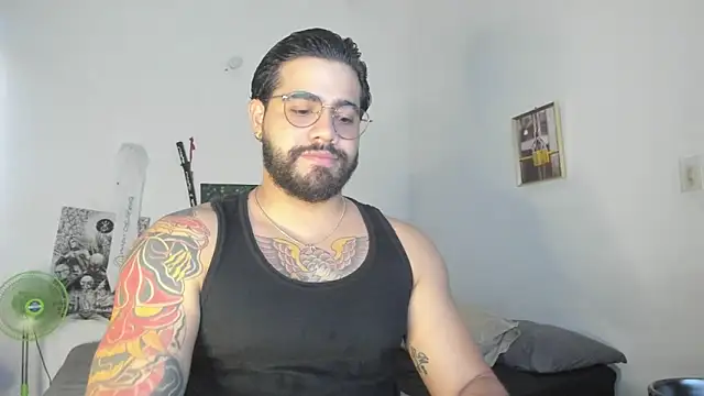 Snapshot of _Coddygold_ chatting on 02/08/25, 11:33  Coddygold  online show from 02/08/25, 11:33