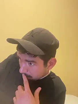 Snapshot of Tomthelong chatting on 02/27/25, 03:36 Tomthelong online show from 02/27/25, 03:36