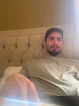 Snapshot of Tomthelong chatting on 03/11/25, 06:41 Tomthelong online show from 03/11/25, 06:41