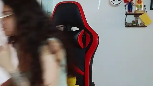 Nikkykora15 online show from 01/09/25, 09:37