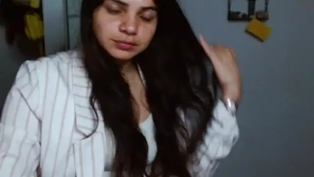 Nikkykora15 online show from 02/04/25, 01:34